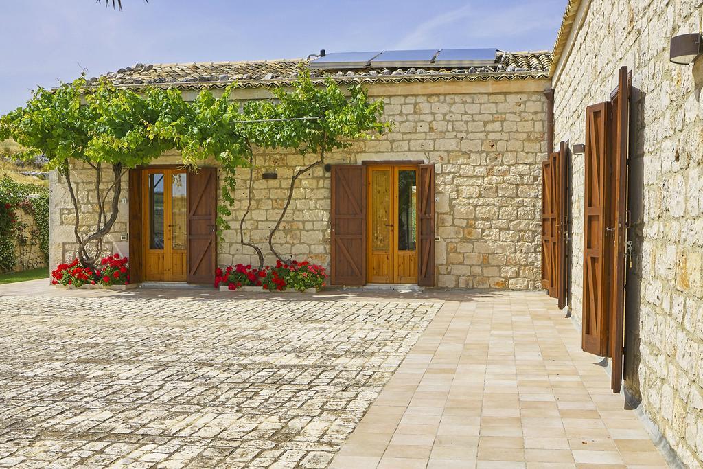Casa Al Castello Guest House Ragusa Exterior photo